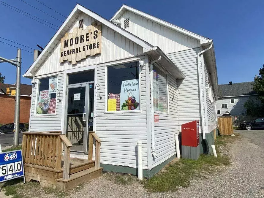 moores general store